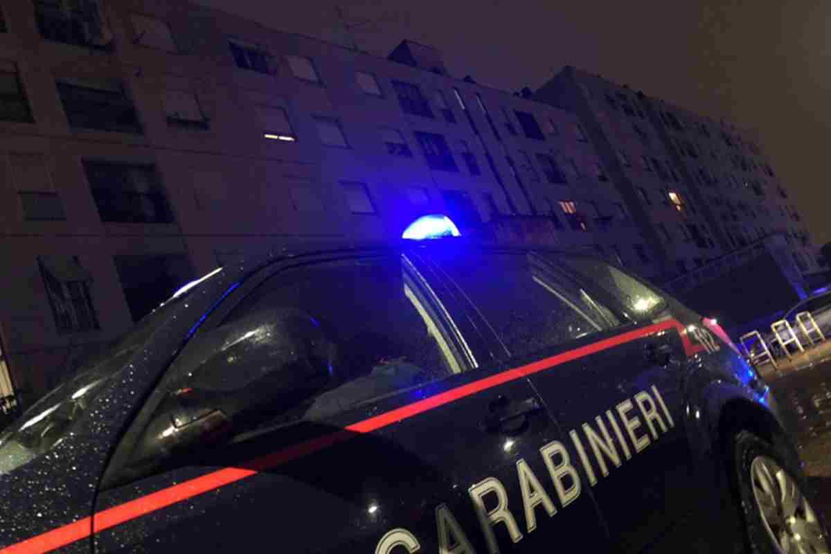 Una volante dei carabinieri