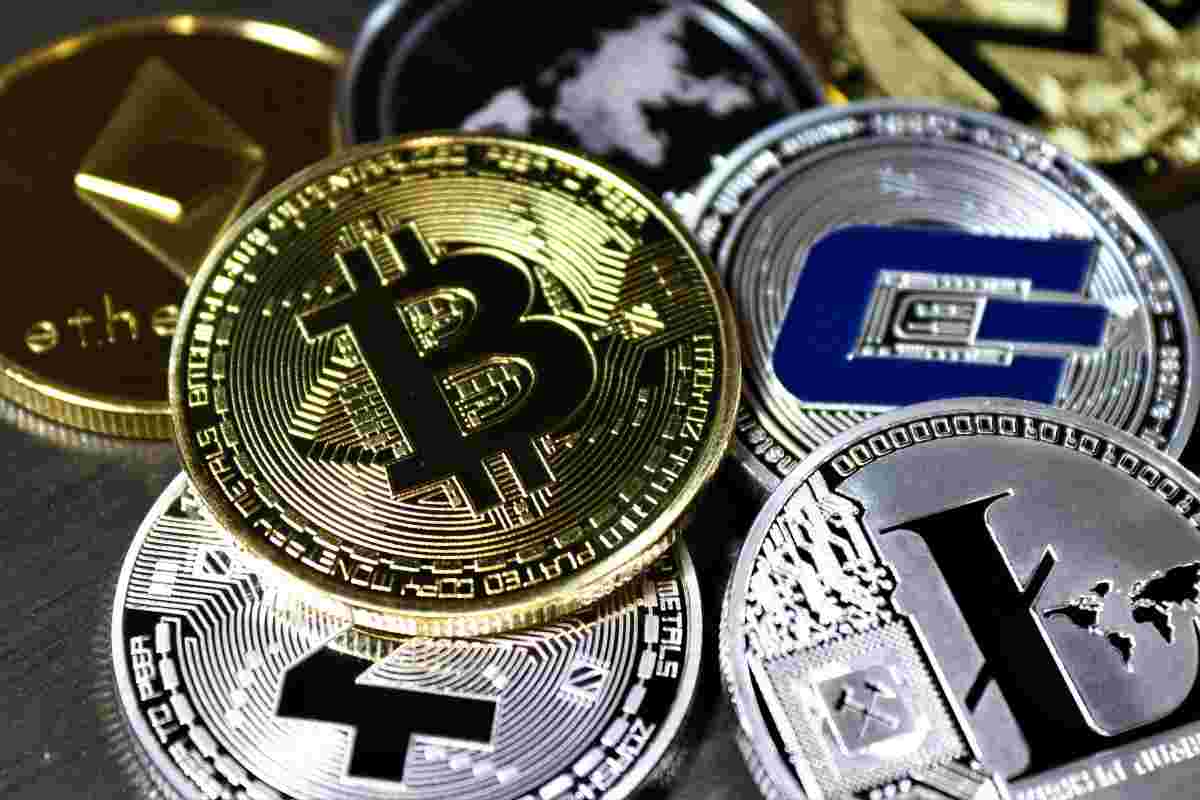 Varie criptovalute: Bitcoin, Ethereum e Litecoin...