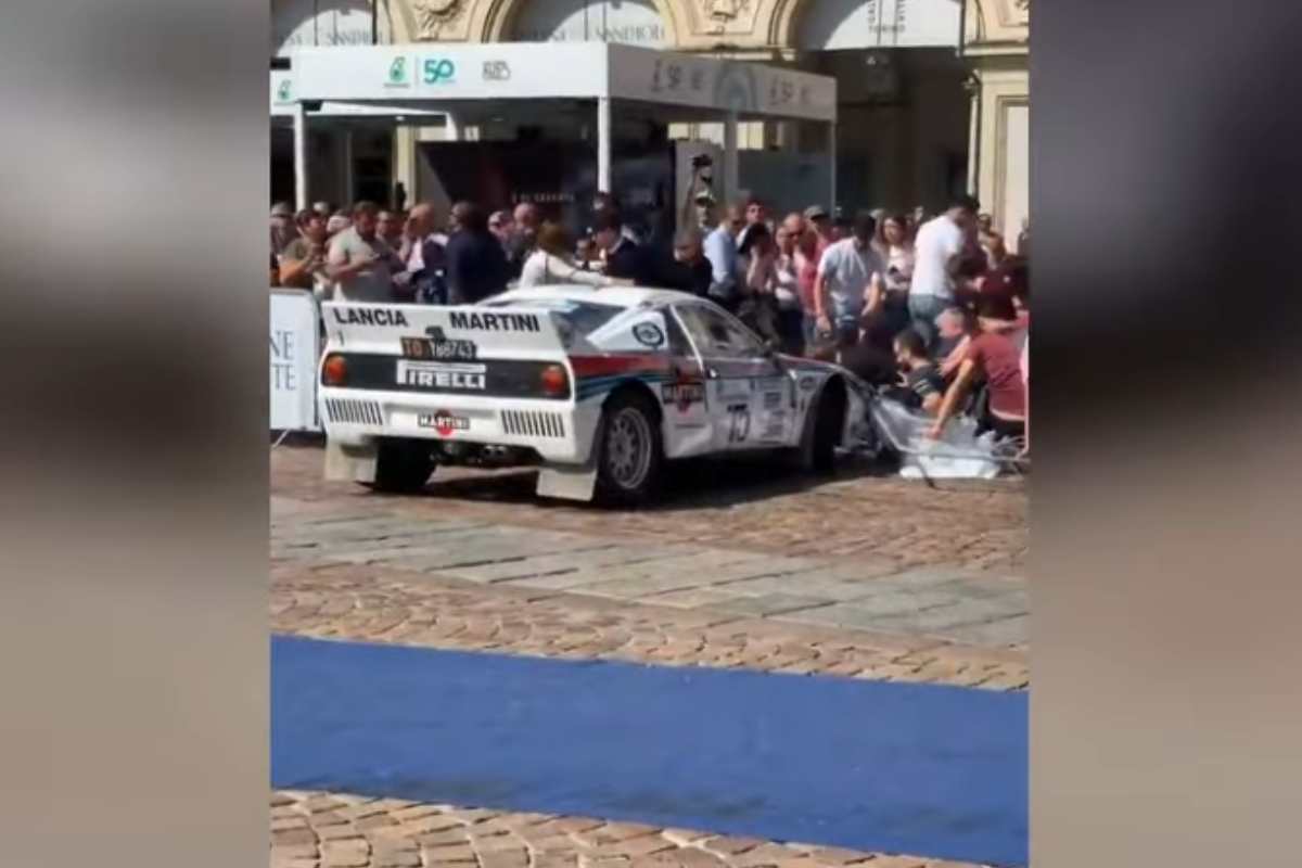 Auto piomba sulla folla a Torino, il video dell’incidente di Barbara Riolfo ripreso dalle vittime #adessonews