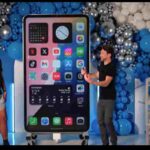 l'iPhone più grande del mondo, è alto due metri VIDEO