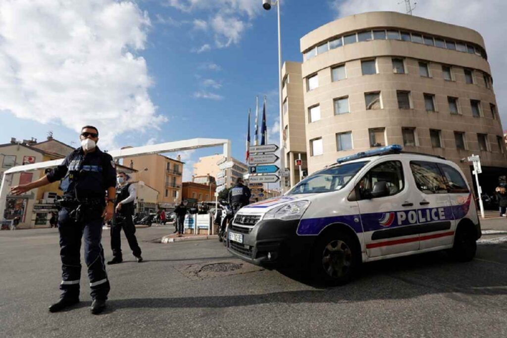 Agenti di polizia francese