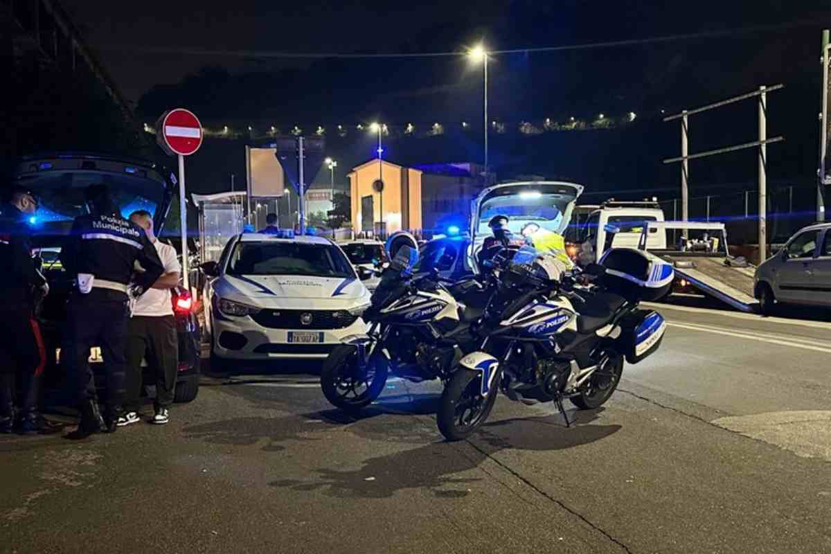 polizia locale napoli