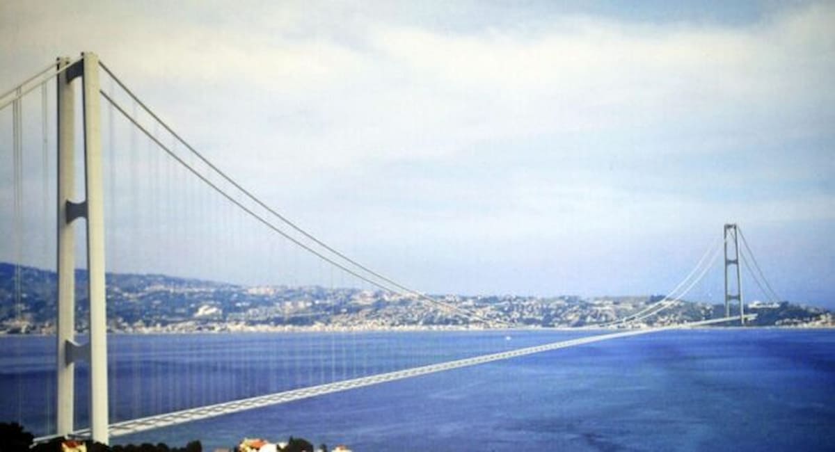 Il ponte sullo Stretto di Messina nei sogni dei progettisti