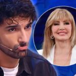 raimondo todaro preoccupato e milly carlucci sorridente