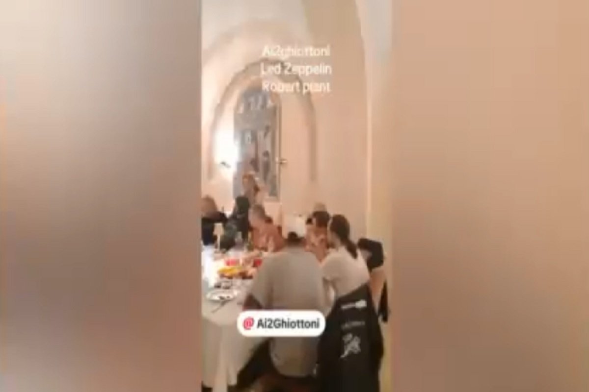 Roberto Plant al ristorante di Bari