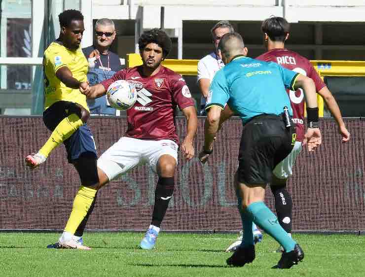 Saul Coco contrasta Dia in Torino-Lazio