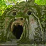 Parco dei mostri di Bomarzo, uno dei luoghi dove prenotare un viaggio ad Halloween in Italia