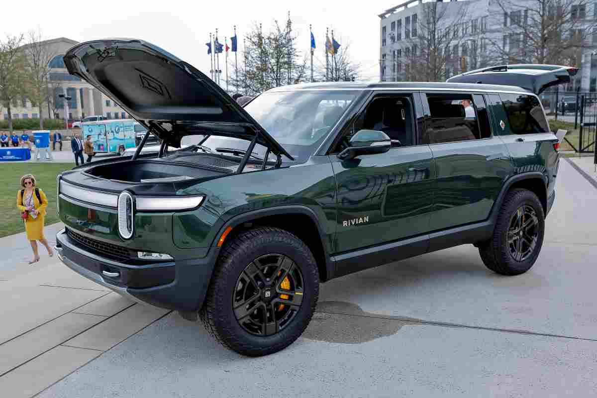 Rivian, un SUV da 3,5 tonnellate