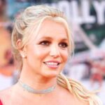 primo piano di britney spears durante una cerimonia