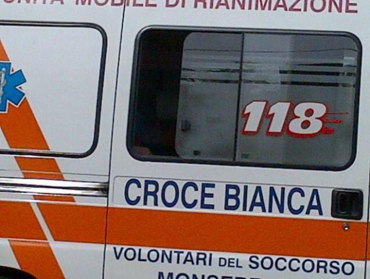 ambulanza croce bianca 118