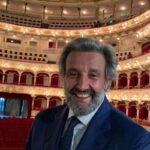 flavio insinna a teatro