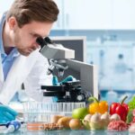 Frutta al microscopio contro iil clima che cambia