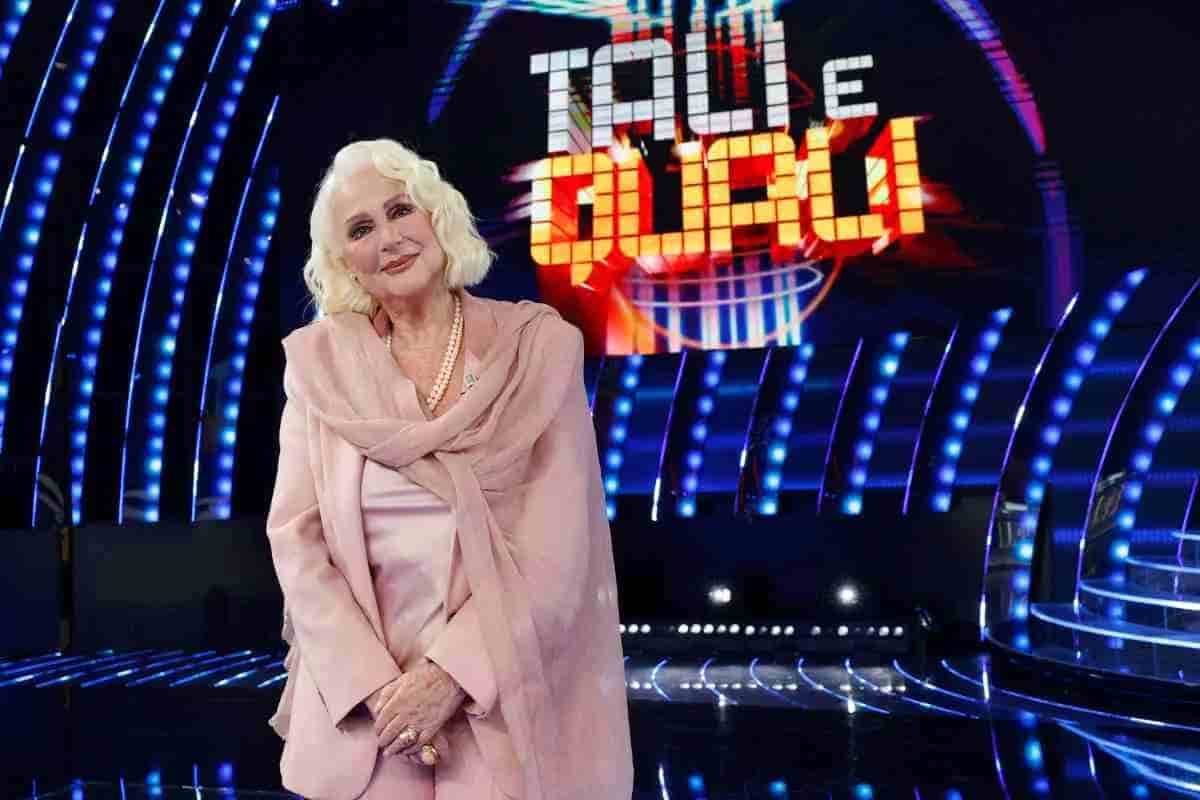 loretta goggi nello studio di tale e quale show