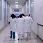 Un gruppo di medici in un ospedale