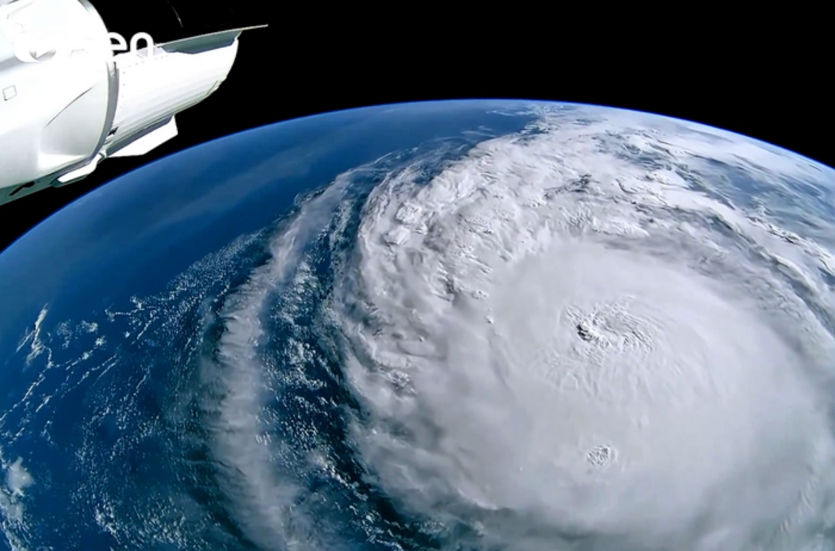 uragano milton visto dalla stazione spaziale