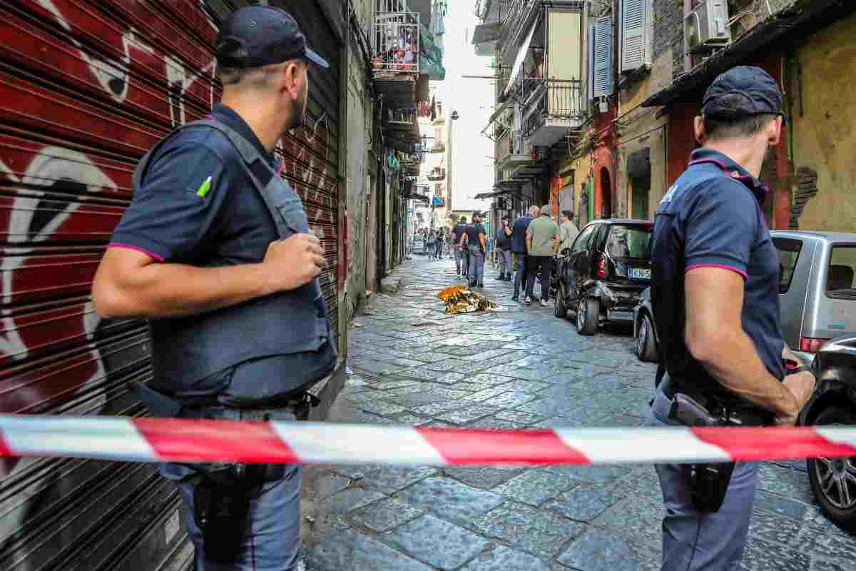 ucciso in strada a napoli