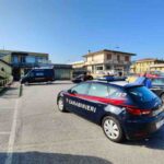 carabinieri sul luogo del ritrovamento del neonato morto a Piove di Sacco