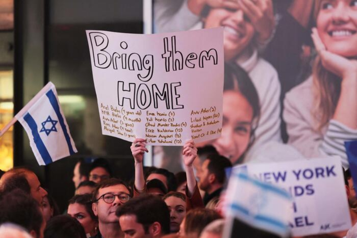 manifestazioe solidarietà ostaggi israeliani