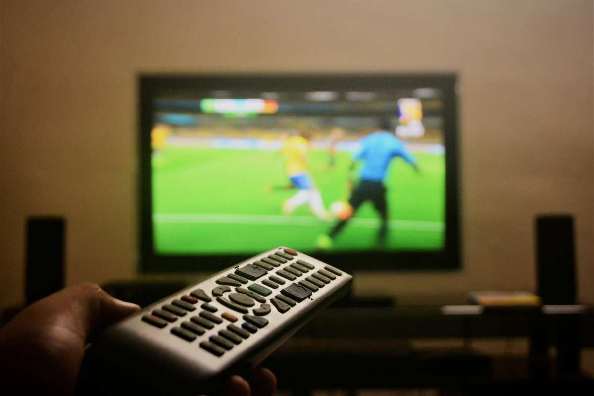 Partita di calcio in tv