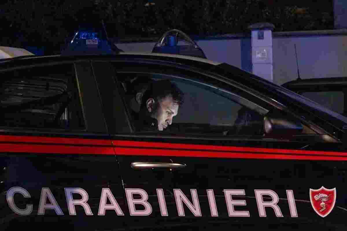 Una volante dei carabinieri