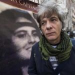 Pietro Orlandi col poster della sorella Emanuela haprovocato l'ira di Gasparri