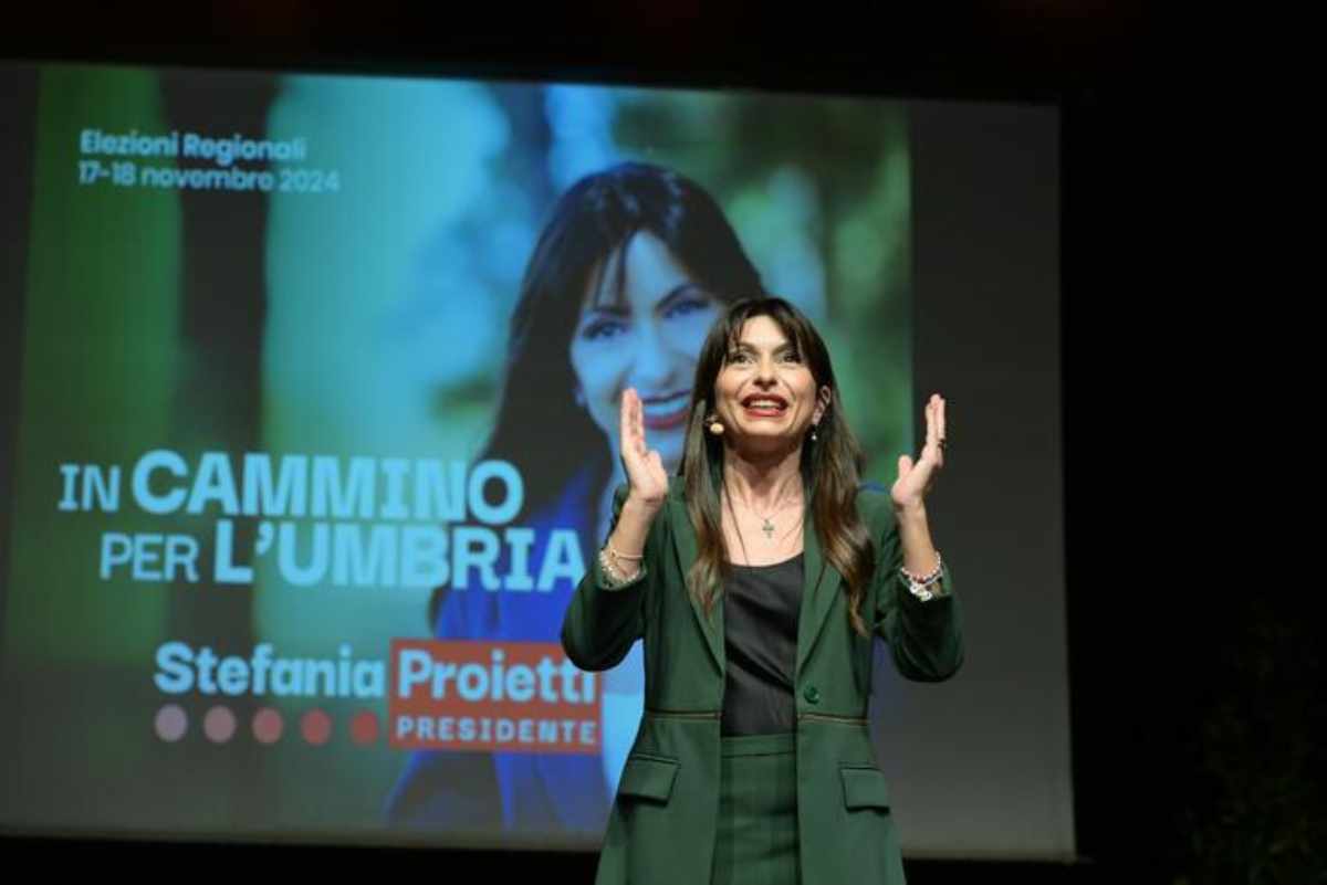 La candidata per il centrosinistra in Umbria Stefania Proietti