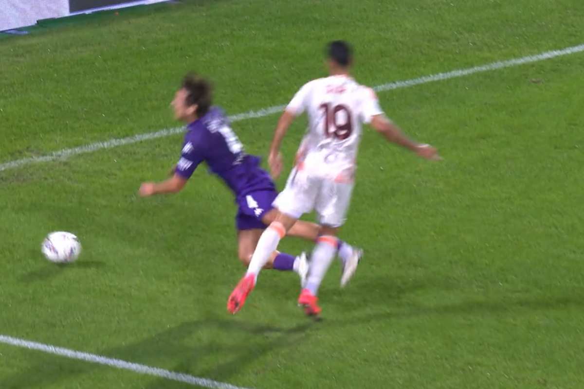 il fallo di celik su bove in fiorentina-roma