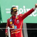 sainz esulta dopo la vittoria del gp messico