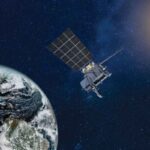 satellite gira intorno alla terra