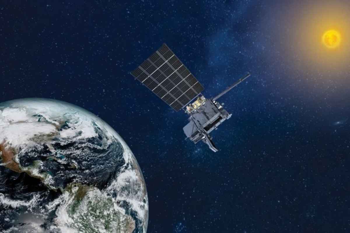 satellite gira intorno alla terra