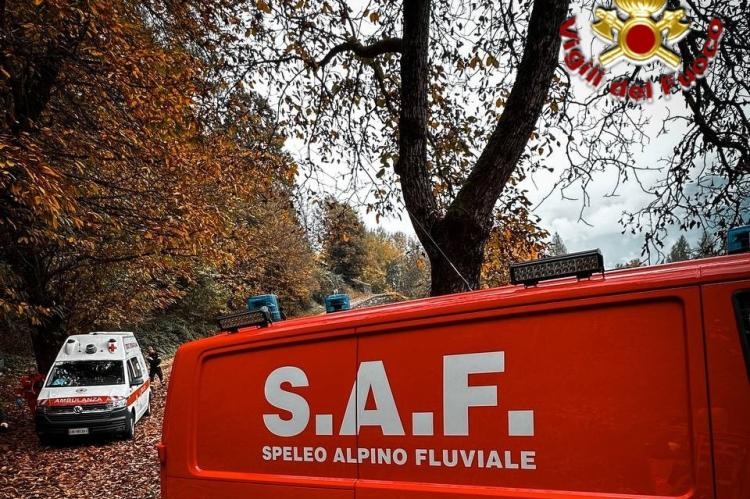 mezzo speleo alpino fluviale 