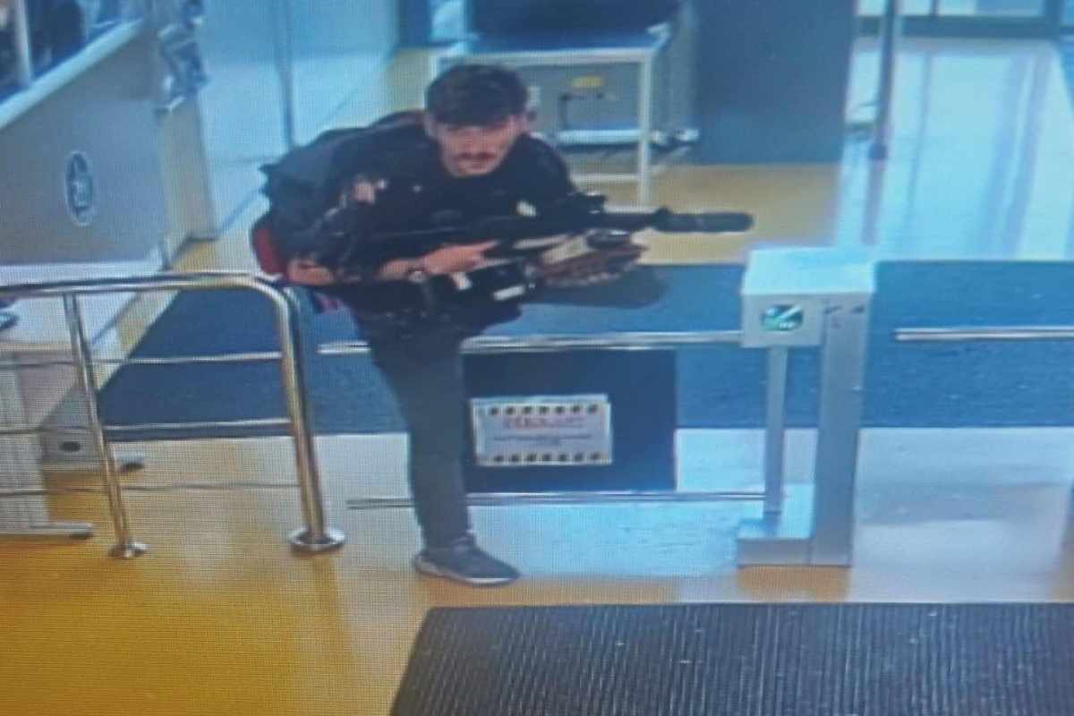 Terroristi entrano nell'agenzia aerospaziale turca