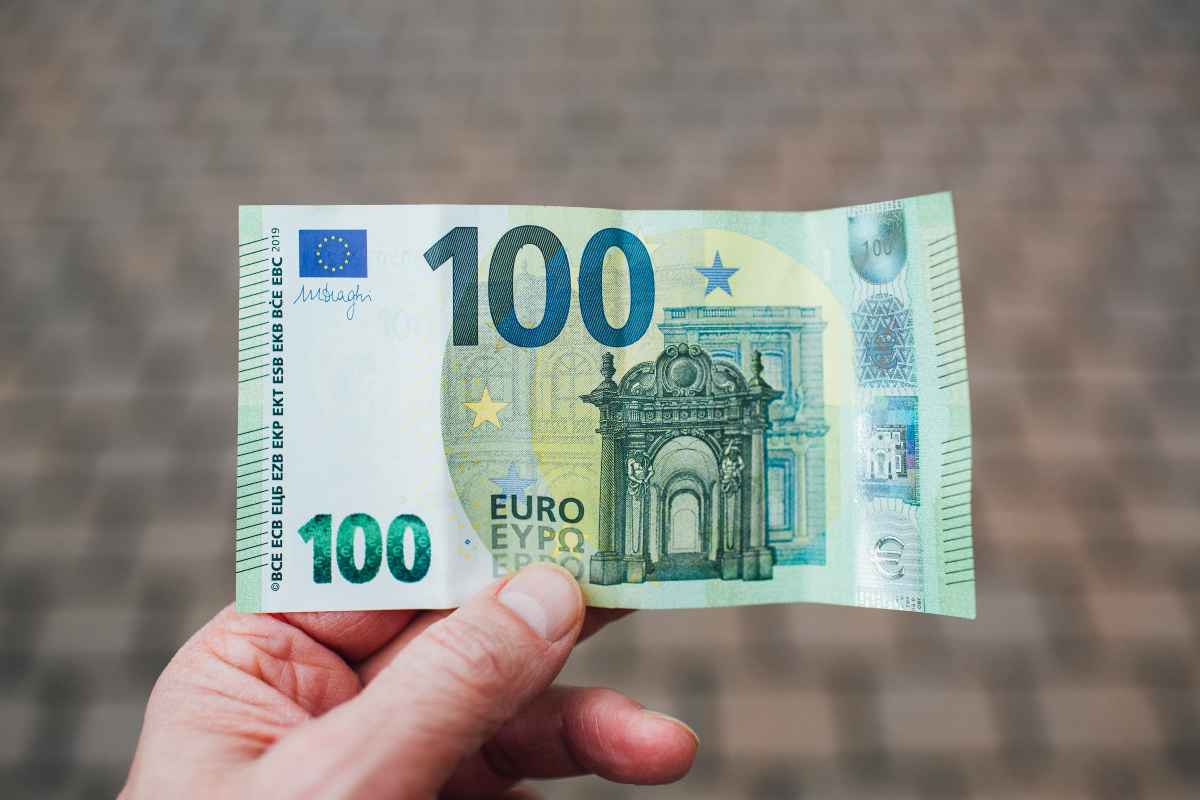 100 euro