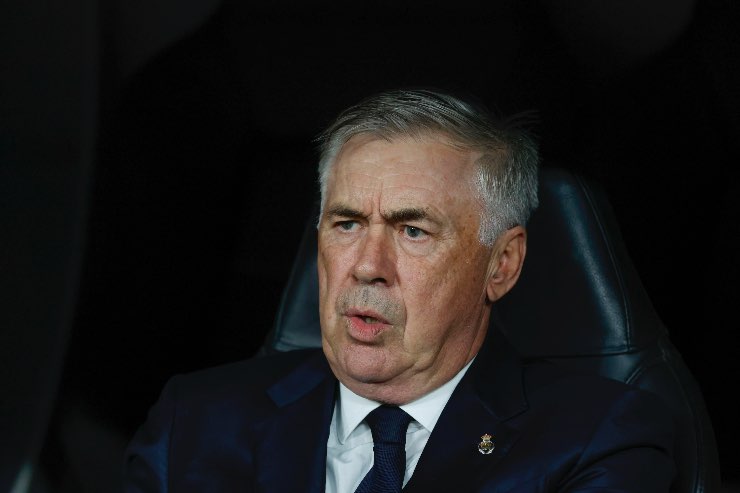 Ancelotti in panchina durante Real Milan