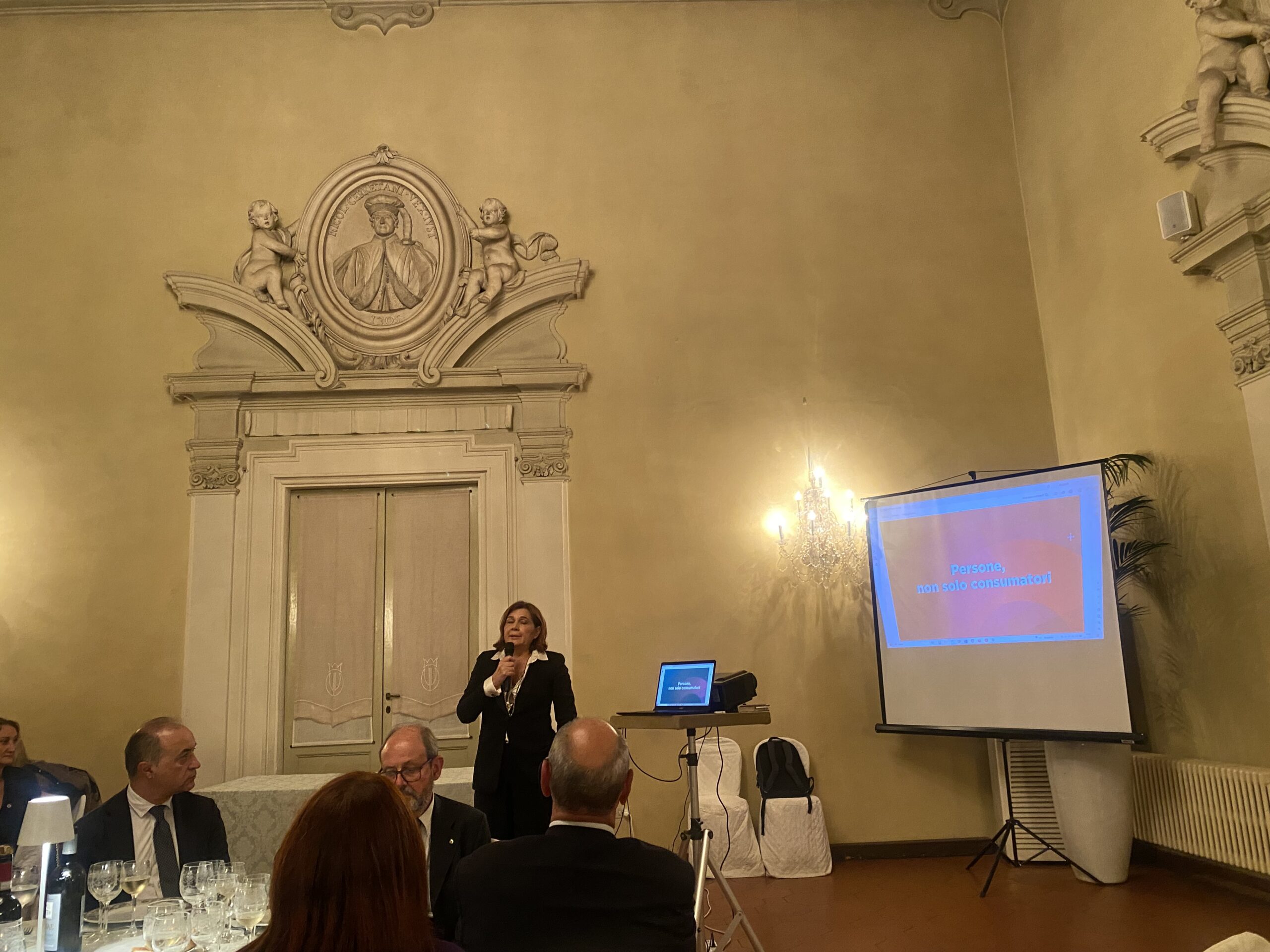 Donne d'impresa, Daniela Mori parla a un convegno