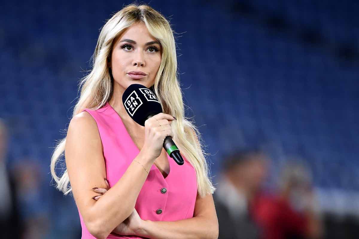 Diletta Leotta a bordo campo per Lazio-Milan