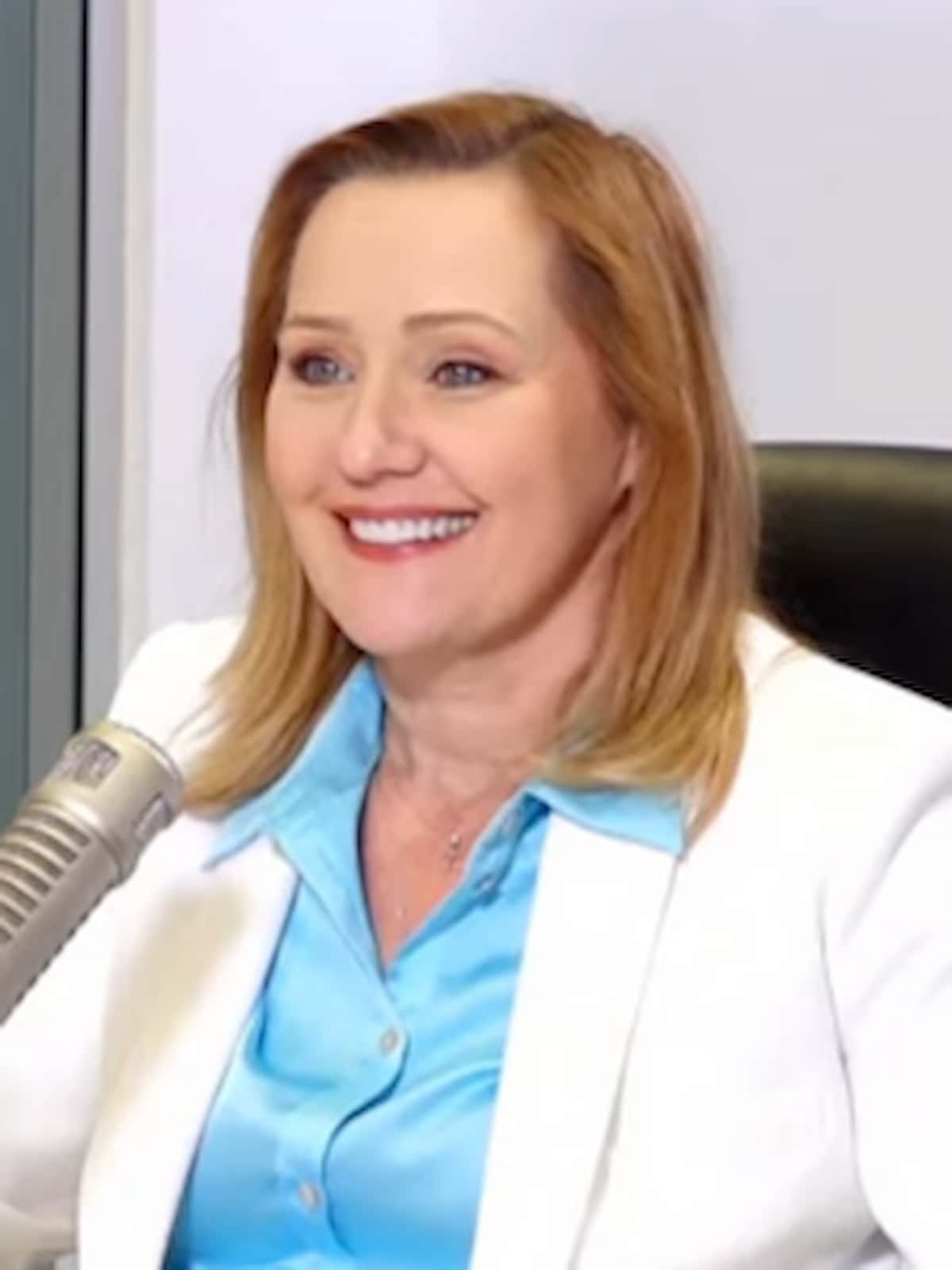 Elena Lasconi, candidato presidente in Romania