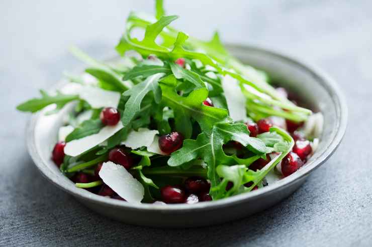 Insalata di rucola e melograno