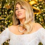 Wanda Nara alla presentazione dell'albero Swarovski