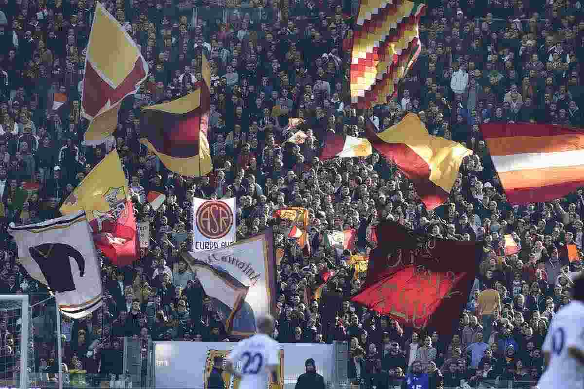 Tifosi della Roma allo stadio Olimpico