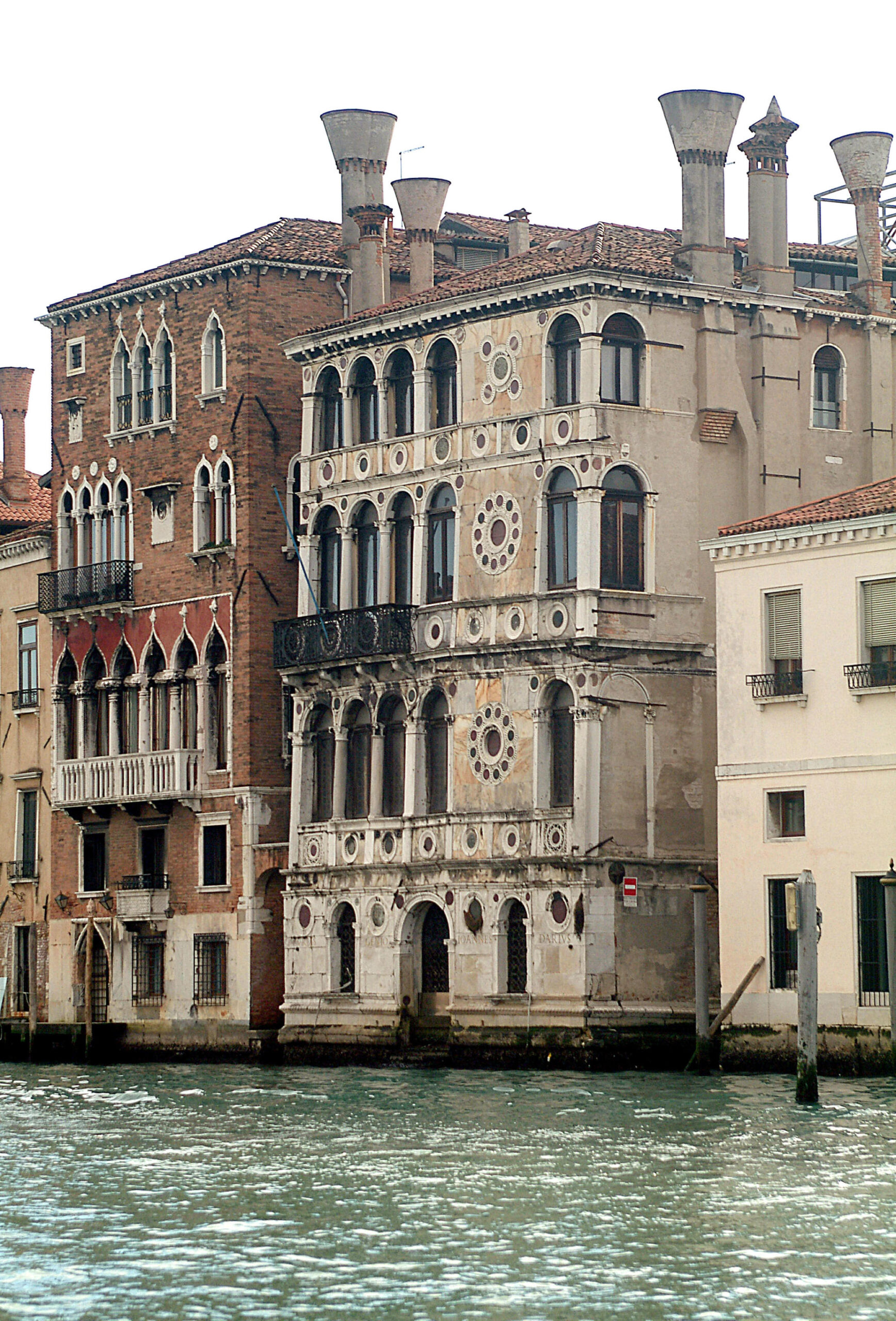 Il palazzo maledetto Ca' Dario di Venezia 