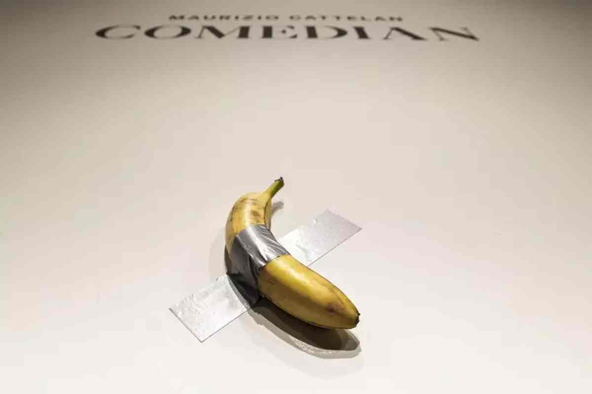 La banana di Cattelan da 6,2 milioni di euro