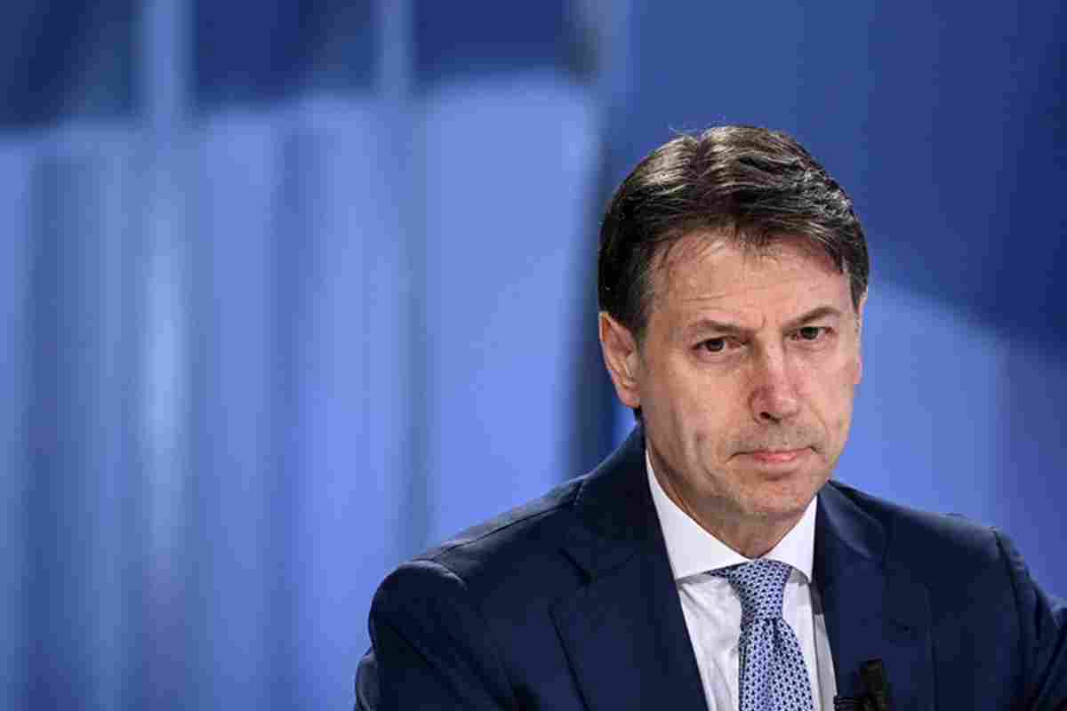 Giuseppe Conte: “Rivoteremo al più presto”. Poi la frecciatina: “Non abbiamo bisogno di distruttori”