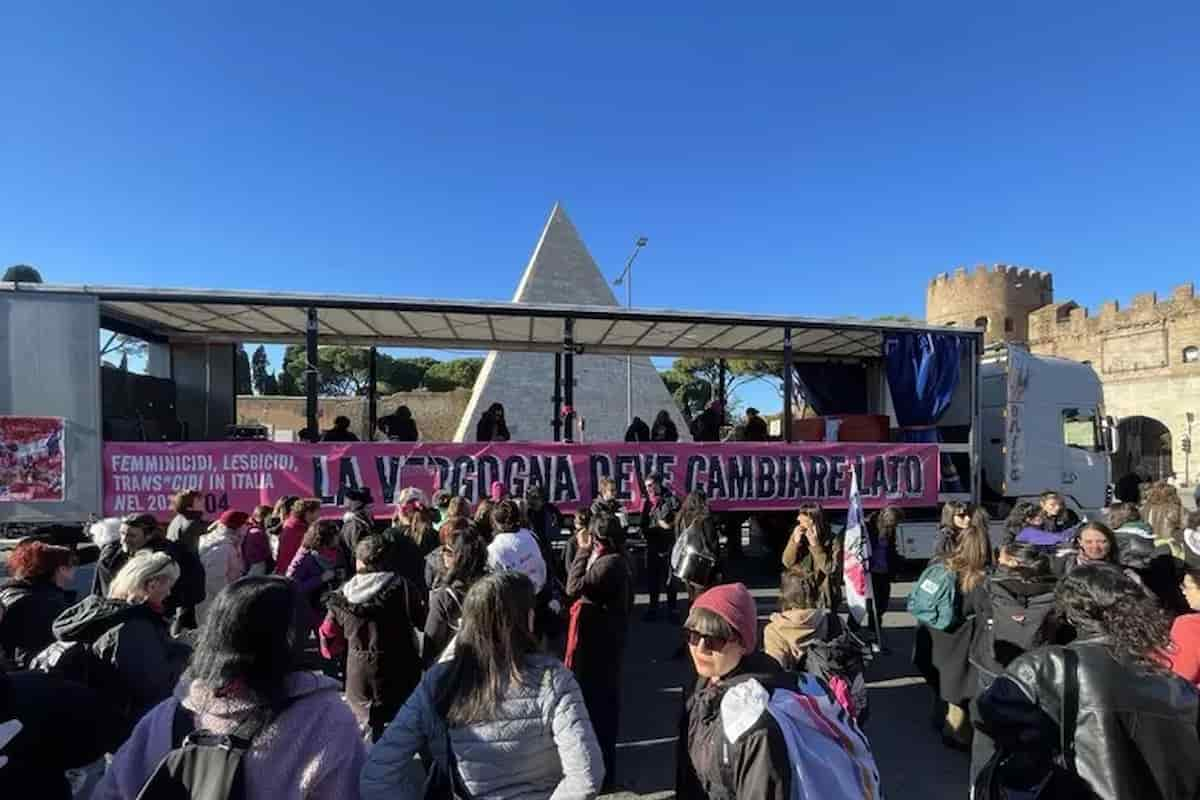 Donne in corteo a Roma il giorno 23.11.24