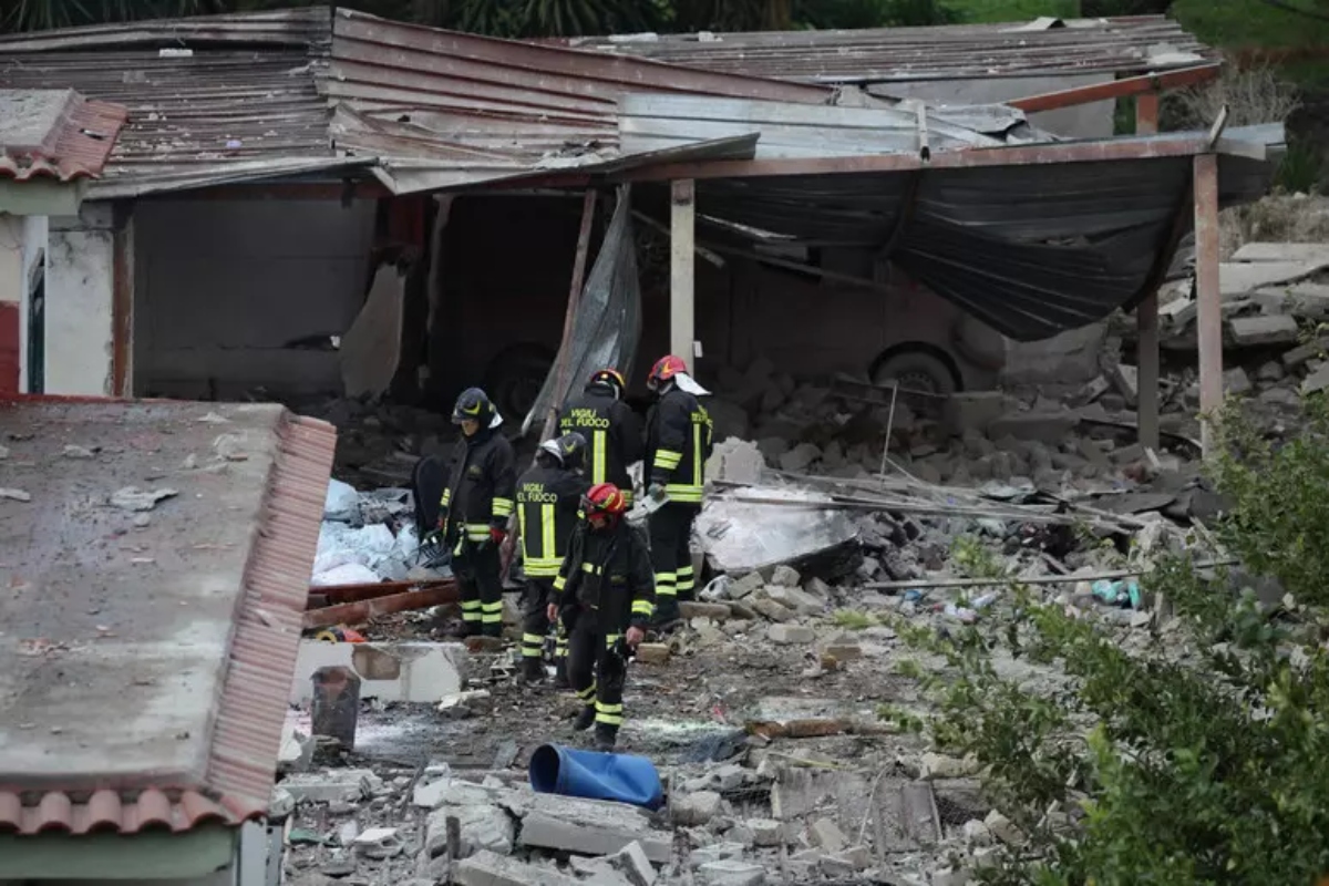 esplosione nella fabbrica abusiva di fuochi