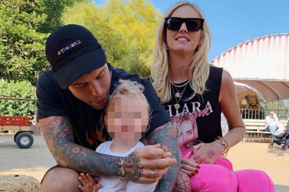 fedez e chiara ferragni con il figlio