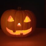 zucca illuminata di halloween