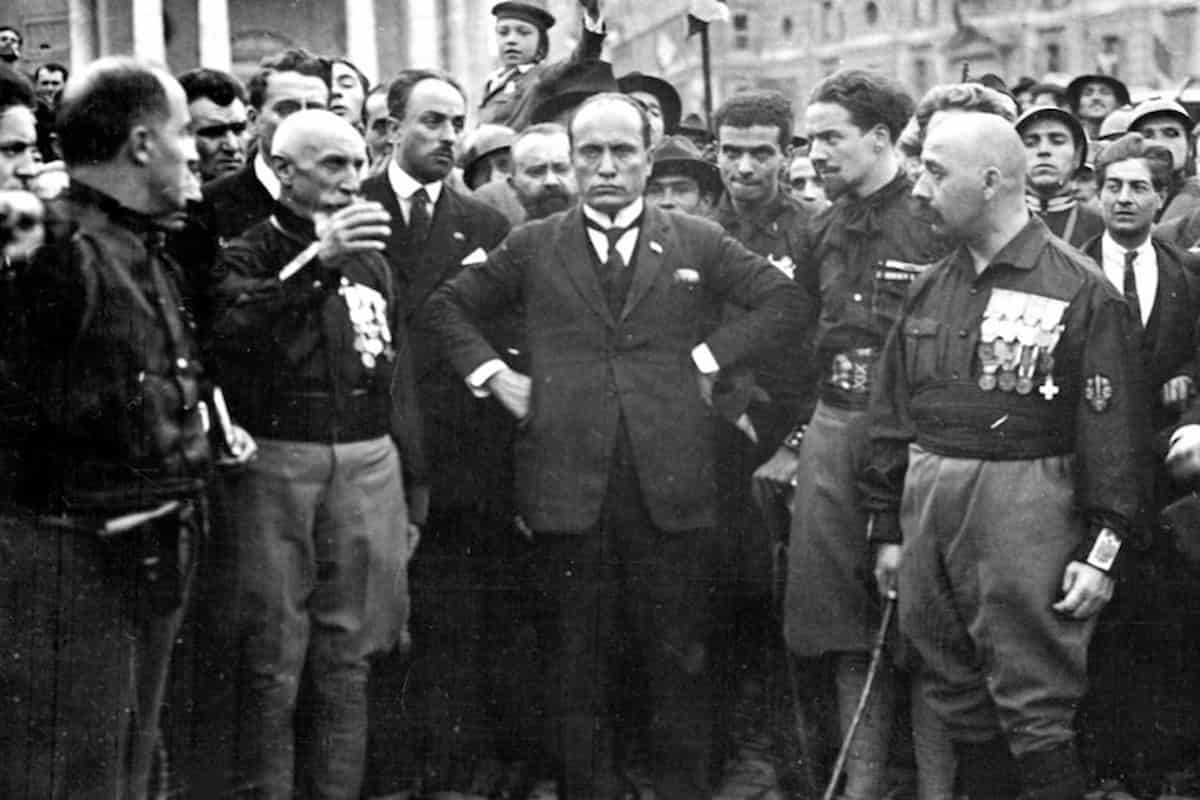 Democrazia in pericolo?Mussolini e i quadrumviri