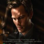 La locandina del film Giurato numero 2, con il volto dell'attore Nicholas Hoult in evidenza