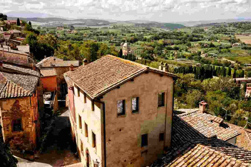 il borgo di Montepulciano